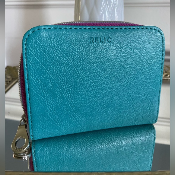 Relic by Fossil Bicolor Wallet - Picture 1 of 5